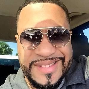 Meet your Posher, Charles